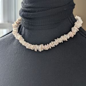 Cream Shell Chip Necklace | Natural Look | Choker Length